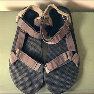 Teva Universal Slide Gray Size 11